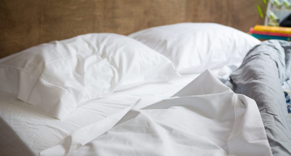 clean/hypoallergenic looking bedding