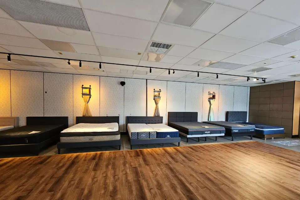 SleePare in-store hybrid mattress testing